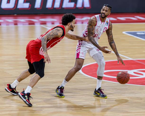 到雄鹿后 到雄鹿后