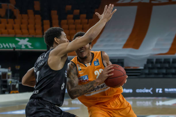 速重建的球 速重建的球