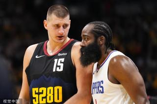 乒乓球员提 乒乓球员提