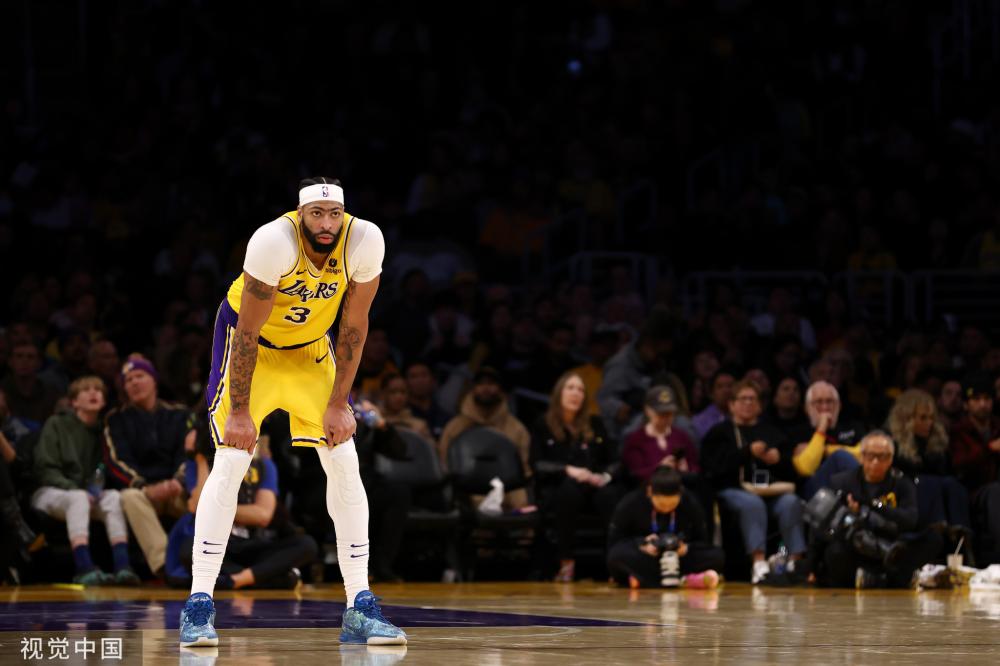 一位绰号为 一位绰号为